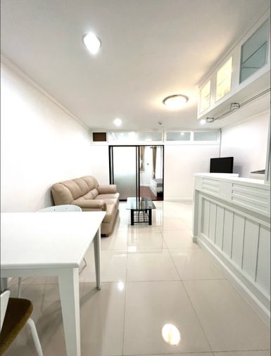 ว่างพร้อมอยู่! Supalai Place. 1นอน 50ตร.ม. Line id: @pfagent