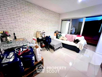 ขายคอนโด : 1 ห้องนอน 39 ตร.ม. ชั้นสูง ที่ แอสไพร พระราม 9 ใกล้ MRT พระราม 9 300 ม. (ID 2197451)