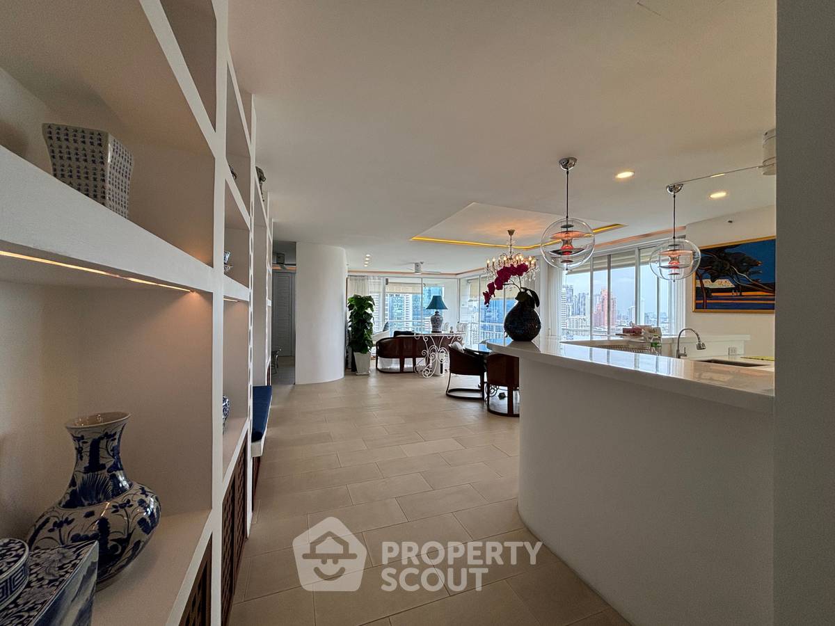 picture 2-BR Condo at Lake Green near BTS Asok (ID 1277482) - 6/21