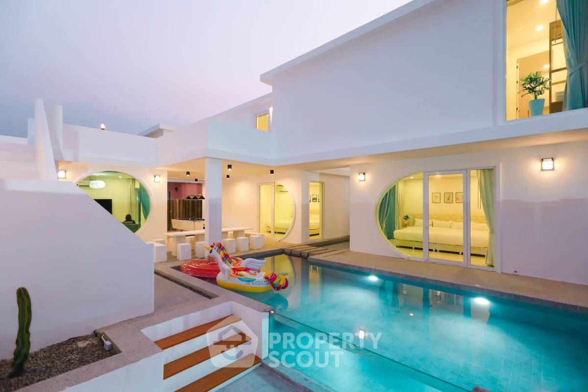 รูป วิลล่า 4-ห้องนอน ใกล้ เมืองหัวหิน (ID 2197039) - รูปที่ 1/15