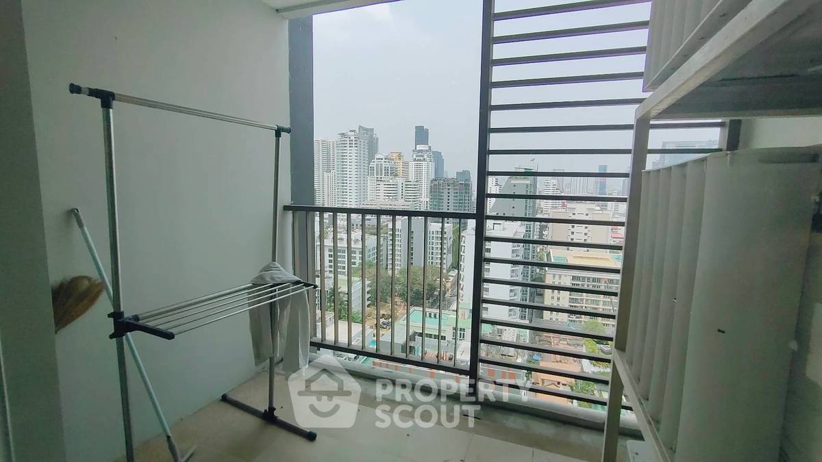 รูป คอนโด 2-ห้องนอน ที่ 15 สุขุมวิท เรสซิเด็นท์ ใกล้ BTS นานา (ID 2111873) - รูปที่ 25/26