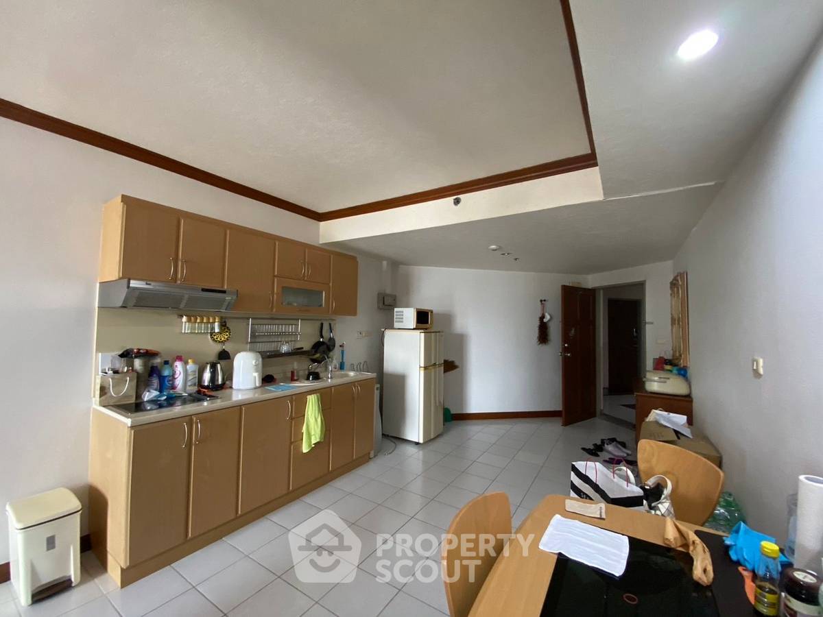 picture 2-BR Condo at Supalai Park Phaholyothin near BTS Ha Yaek Lat Phrao (ID 2113242) - 2/27