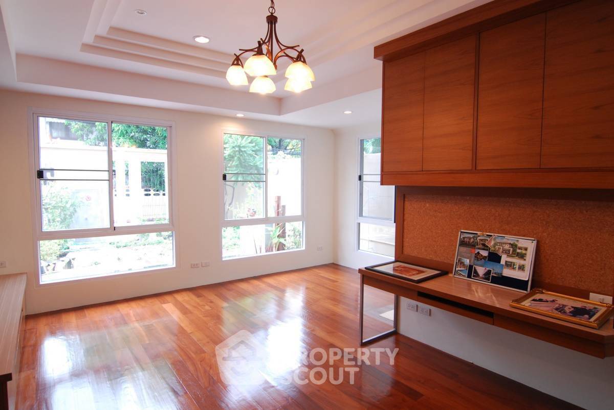 รูป บ้าน 4-ห้องนอน ใกล้ BTS อารีย์ (ID 2044767) - รูปที่ 6/11