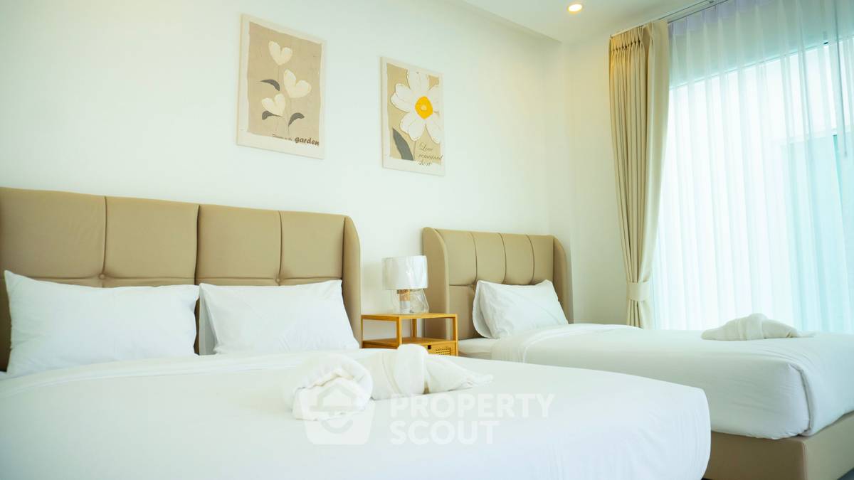 รูป วิลล่า 4-ห้องนอน ใกล้ เมืองหัวหิน (ID 2198636) - รูปที่ 2/12