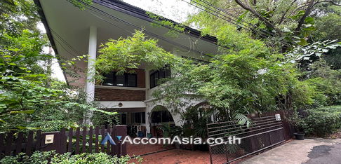 🔼🔽 AccomA 📩  5 BR House @Thai Village (AA31159)