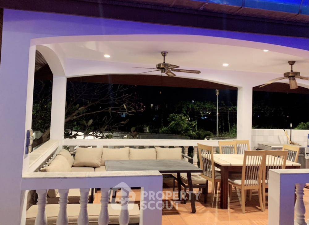 รูป บ้าน 4-ห้องนอน ใกล้ พัทยาใต้ (ID 1363183) - รูปที่ 12/15