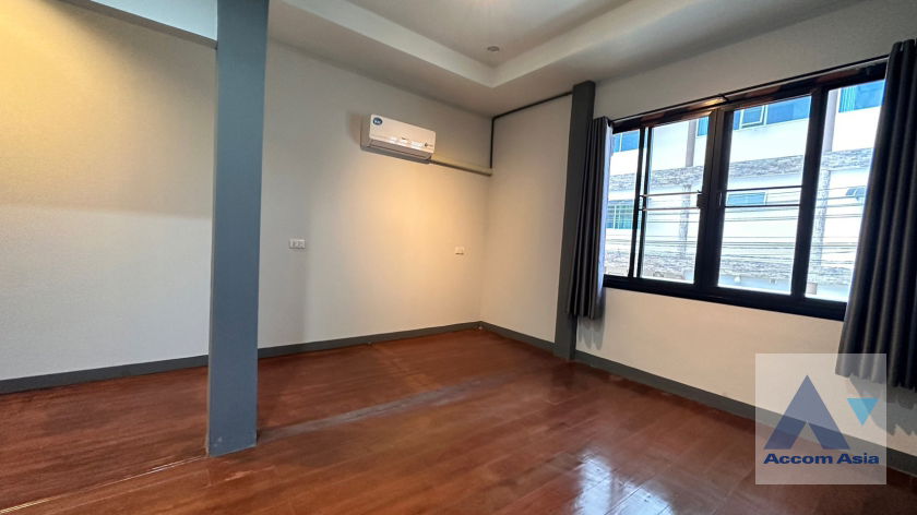 picture 🔼🔽 AccomA 📩  3 BR House in Khlong Ton Nuea (AA32558) - 7/20