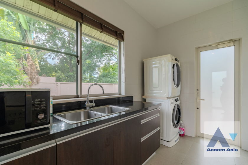 picture 🔼🔽 AccomA 📩  4 BR House in Klong Tan (AA17761) - 12/20