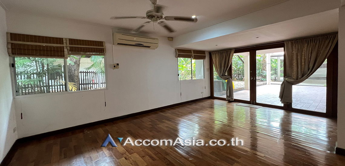 รูป 🔼🔽 AccomA 📩  4 BR House @Thai Village (59881) - รูปที่ 5/20