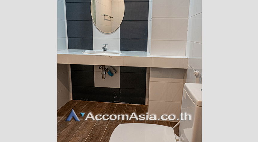 picture 🔼🔽 AccomA 📩  3 BR Townhouse in  (2520238) - 9/11