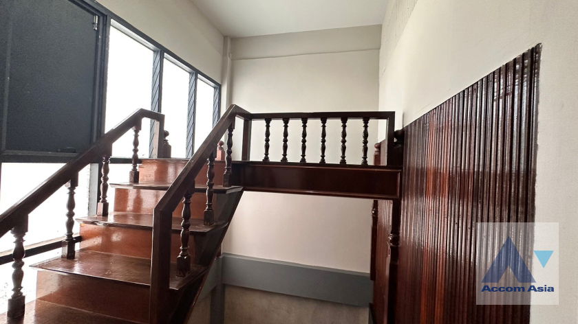 picture 🔼🔽 AccomA 📩  3 BR House in Khlong Ton Nuea (AA32558) - 8/20