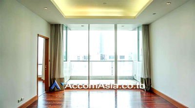 เช่าคอนโด BTS เซนต์หลุยส์ : 🔼🔽 AccomA 📩  2 BR Condominium @Sky Villas Sathorn (28647)