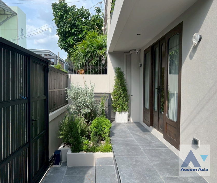 picture 🔼🔽 AccomA 📩  4 BR House in Phra Khanong Nuea (AA44002) - 16/16