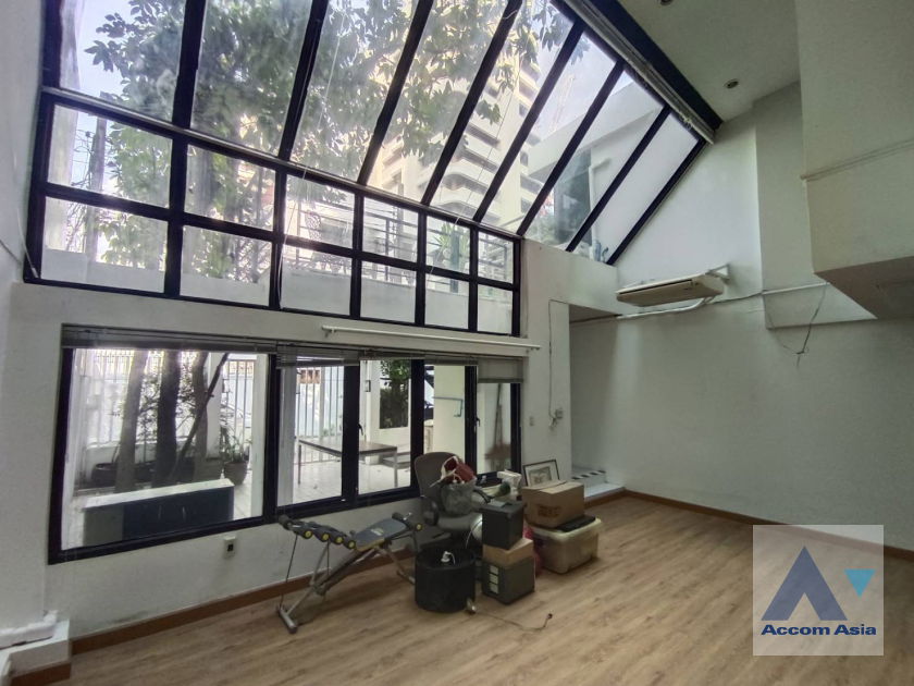 picture 🔼🔽 AccomA 📩  2 BR Townhouse in Khlong Ton Nuea (AA10635) - 4/20