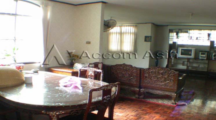 picture 🔼🔽 AccomA 📩 Home Office 4 BR House in Khlong Ton Nuea (96566) - 4/8