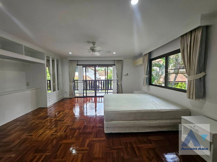 picture 🔼🔽 AccomA 📩 Modern renovated house with polished floors and airy layout (AA30775) - 7/20