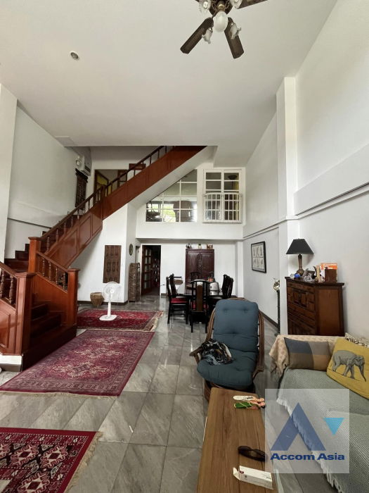picture 🔼🔽 AccomA 📩 Home Office 4 BR Townhouse in Thung Maha Mek (AA42048) - 4/11