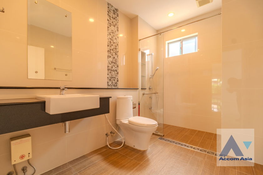 picture 🔼🔽 AccomA 📩  4 BR House in Klong Tan (AA17761) - 18/20