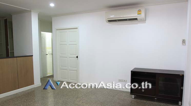 รูป 🔼🔽 AccomA 📩 Home Office 4 BR Townhouse in Khlong Toei Nuea (AA18310) - รูปที่ 16/17