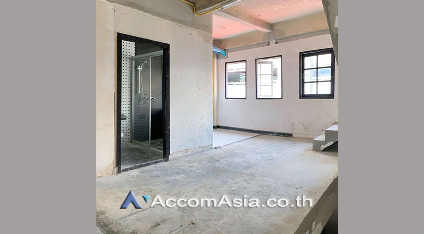 picture 🔼🔽 AccomA 📩 Home Office 2 BR Townhouse in Khlong Toei Nuea (AA26696) - 5/5