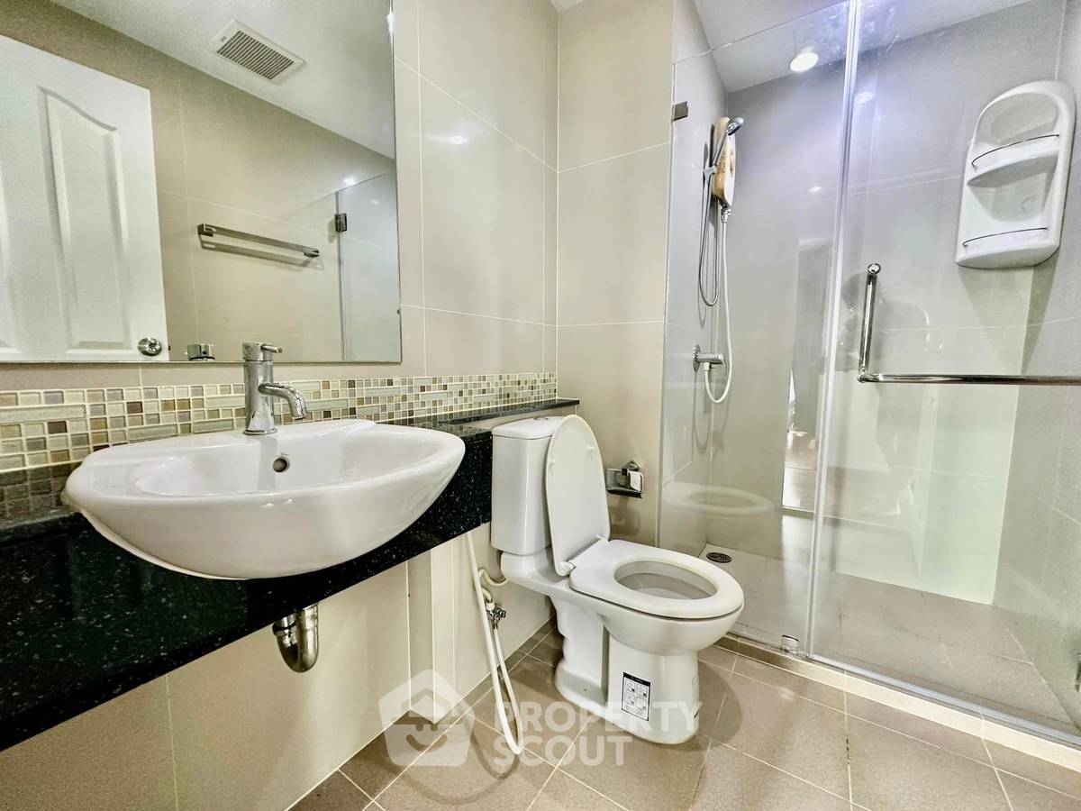 รูป คอนโด 2 ห้องนอน ชั้น 18 ที่ The Niche Taksin ใกล้ BTS วงเวียนใหญ่ (ID 1456092) - รูปที่ 10/11