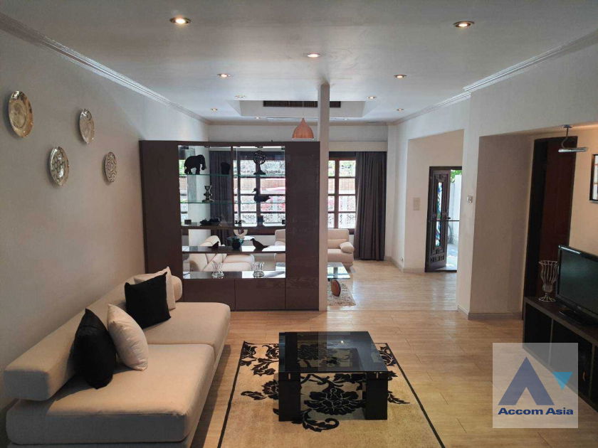 picture 🔼🔽 AccomA 📩 Pet friendly,Fully Furnished 3 BR House in Klong Tan (110087) - 3/20
