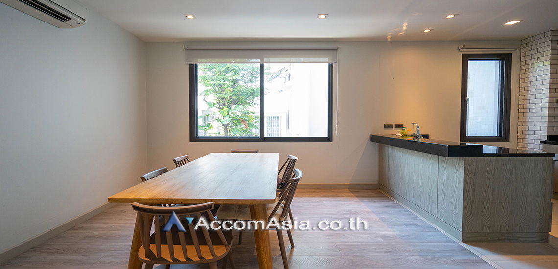 รูป 🔼🔽 AccomA 📩  3 BR Townhouse in Khlong Ton Nuea (AA25186) - รูปที่ 1/11