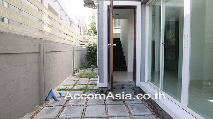 รูป 🔼🔽 AccomA 📩 Contemporary Townhouse with Open Layout in Sukhumvit (13000272) - รูปที่ 13/14