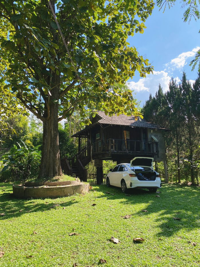 รูป บ้านสไตล์ล้านนา บรรยากาศร่มรื่น อำเภอดอยสะเก็ด ตำบลแม่โป่ง จ.เชียงใหม่ - รูปที่ 1/11