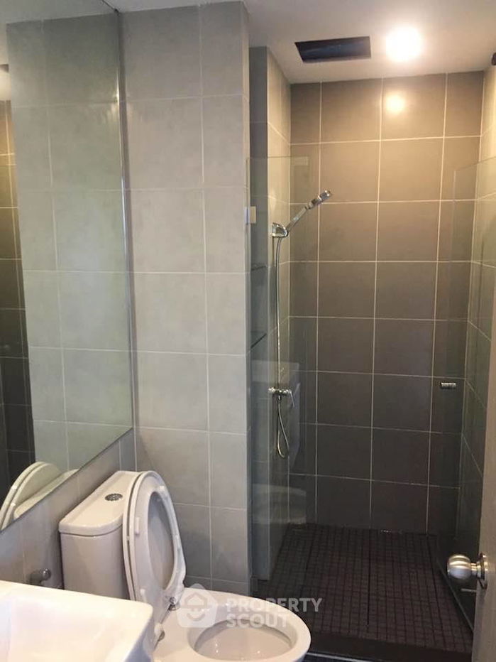 picture 2-BR Condo at Ideo O2 near BTS Bang Na (ID 2178250) - 3/8