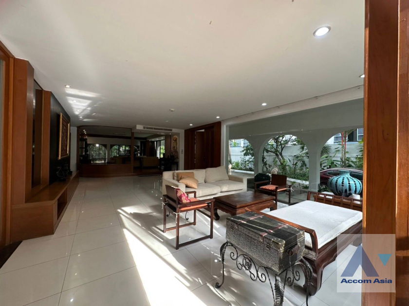 picture 🔼🔽 AccomA 📩 Garden,Private Swimming Pool,Pet friendly 5 BR House in  (10003601) - 4/20