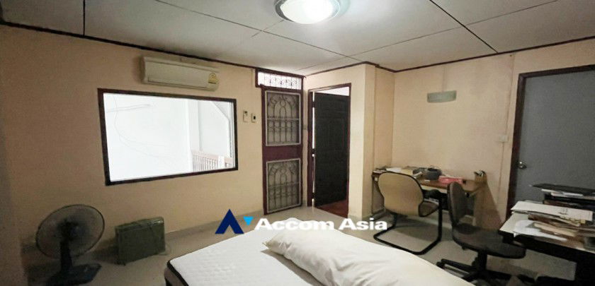 picture 🔼🔽 AccomA 📩  3 BR Townhouse in  (AA13908) - 11/19