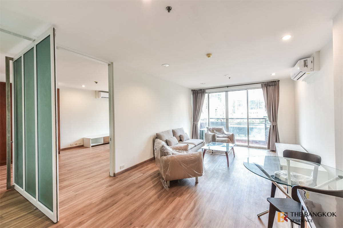 picture Silom Grand Terrace near MRT Silom Station Luxury Condo at Special Price - 1/10