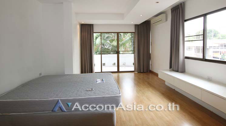 picture 🔼🔽 AccomA 📩 Home Office 4 BR House in  (90303) - 9/13
