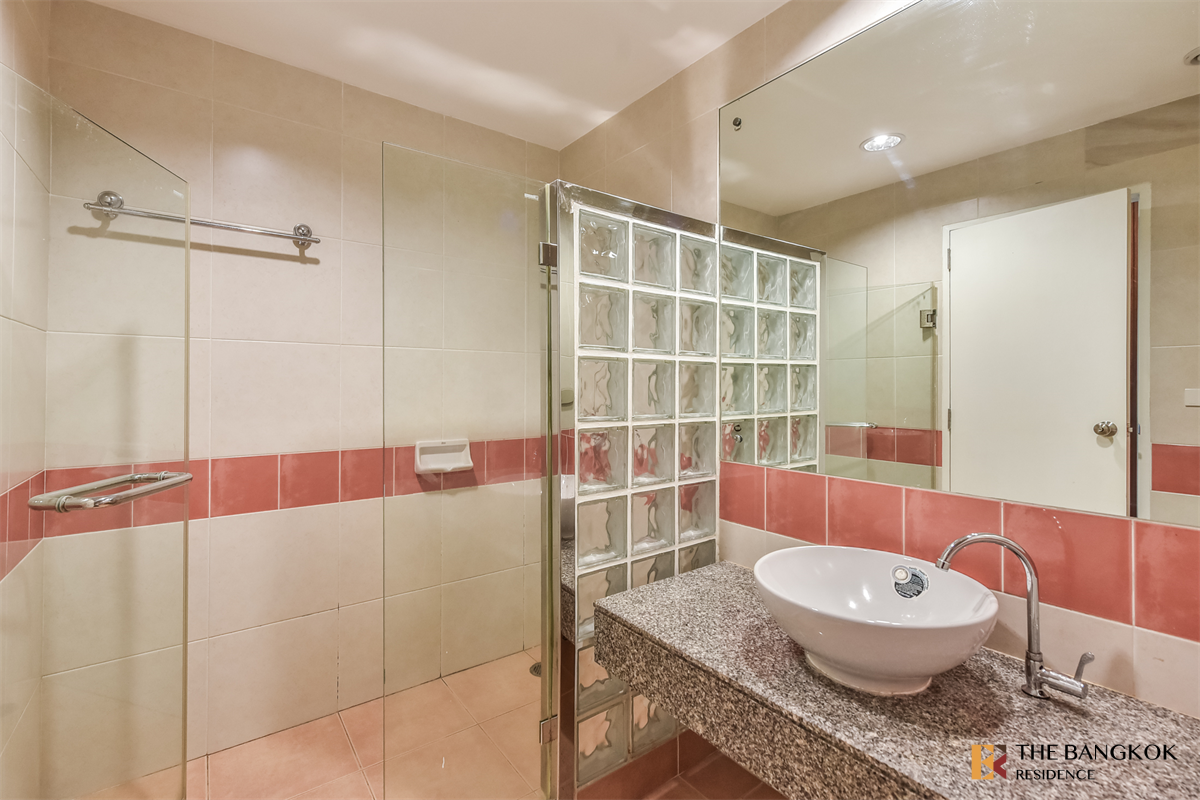 picture Silom Grand Terrace near MRT Silom Station Luxury Condo at Special Price - 5/10