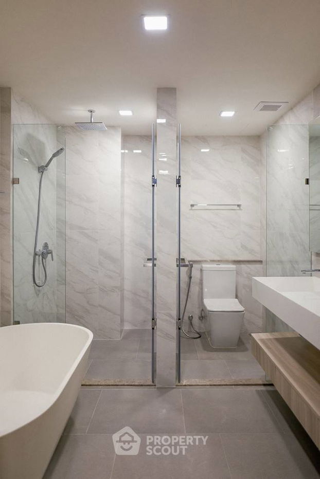 picture 2-BR Condo at Fynn Asoke near BTS Asok (ID 320257) - 7/18