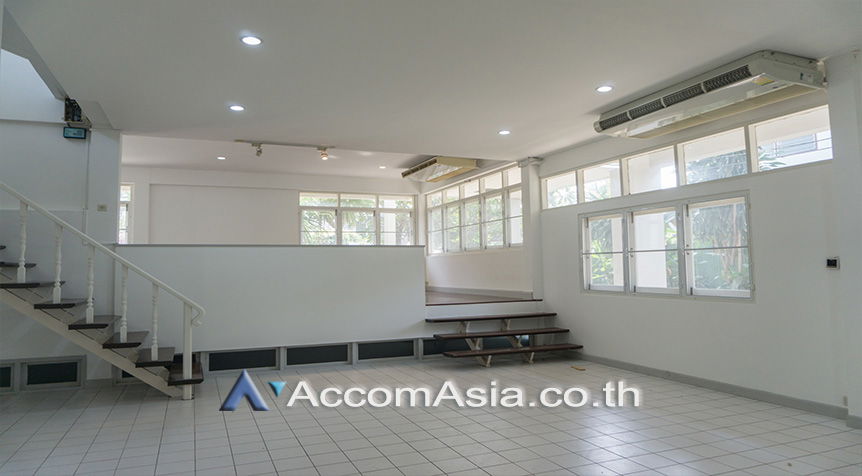 picture 🔼🔽 AccomA 📩 Private Swimming Pool,Pet friendly 3 BR House in Phra Khanong Nuea (40214) - 6/12
