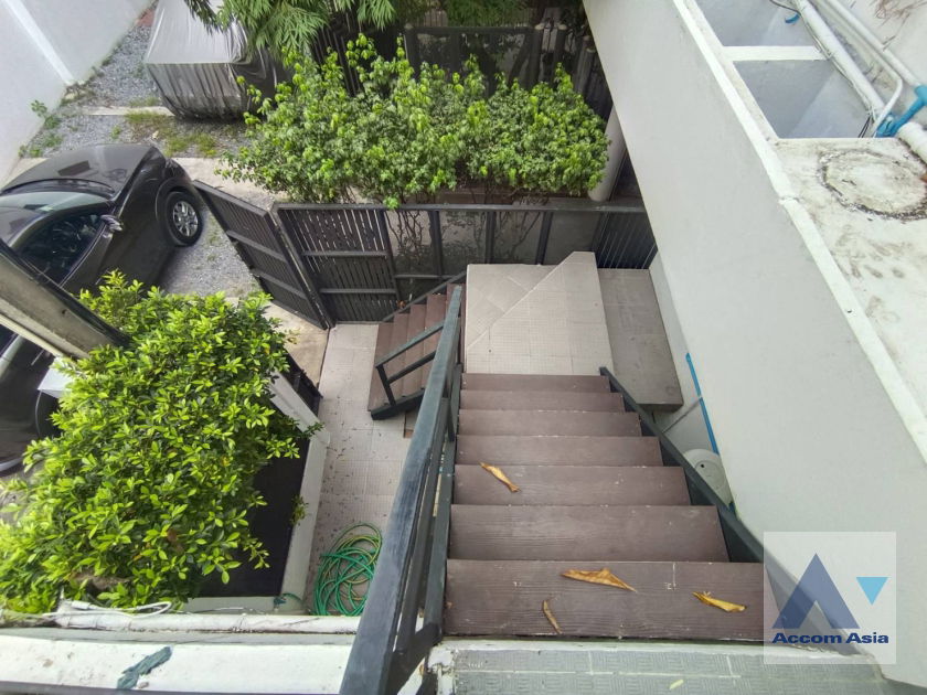 picture 🔼🔽 AccomA 📩  2 BR Townhouse in Khlong Ton Nuea (AA10635) - 10/20