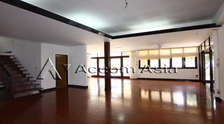 picture 🔼🔽 AccomA 📩 Home Office 3 BR House in Phra Khanong Nuea (2318550) - 2/9