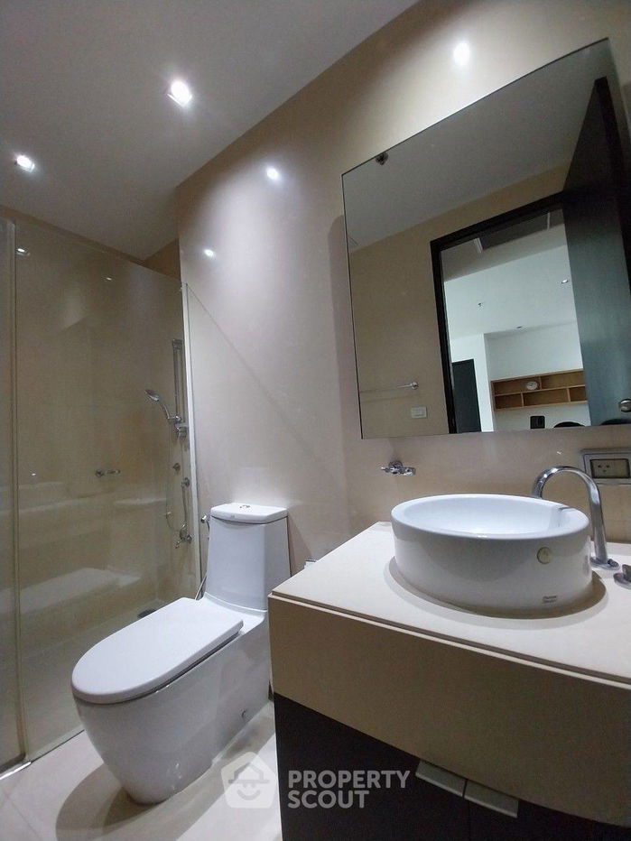 picture 2-BR Condo at The Madison near BTS Phrom Phong (ID 1952235) - 8/16
