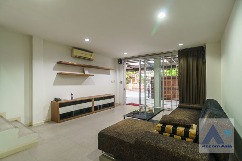 picture 🔼🔽 AccomA 📩 Pet friendly,Home Office 3 BR House in Khlong Ton Nuea (2519514) - 4/20
