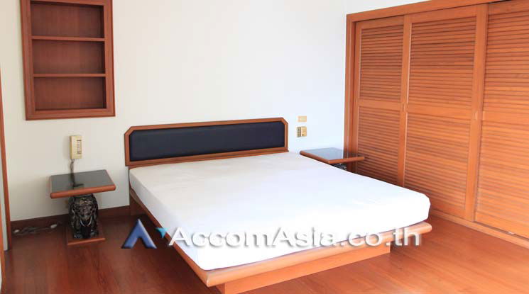 picture 🔼🔽 AccomA 📩  5 BR Townhouse in Phra Khanong Nuea (AA18996) - 10/20