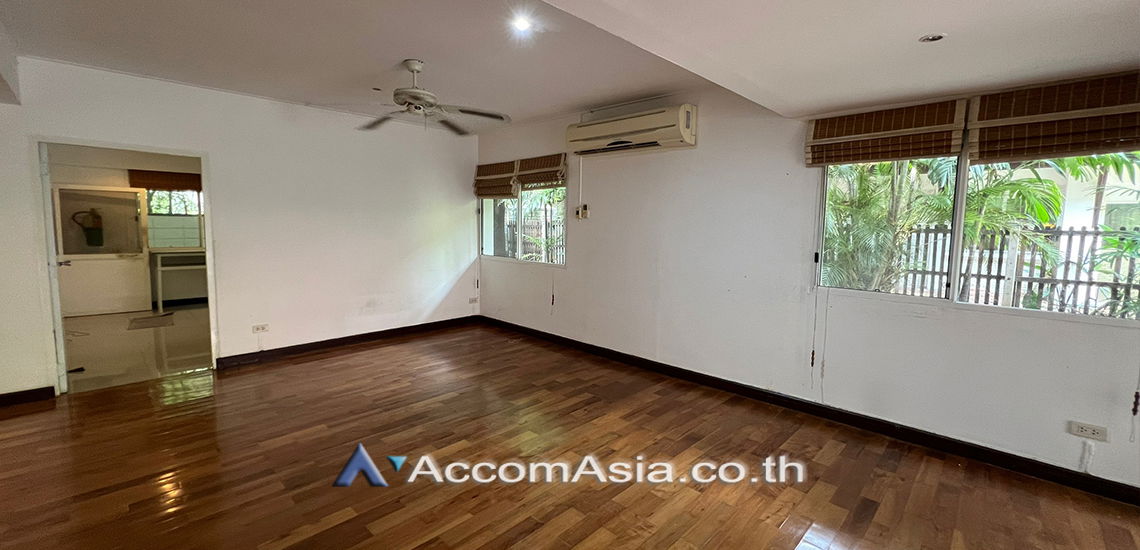 รูป 🔼🔽 AccomA 📩  4 BR House @Thai Village (59881) - รูปที่ 6/20