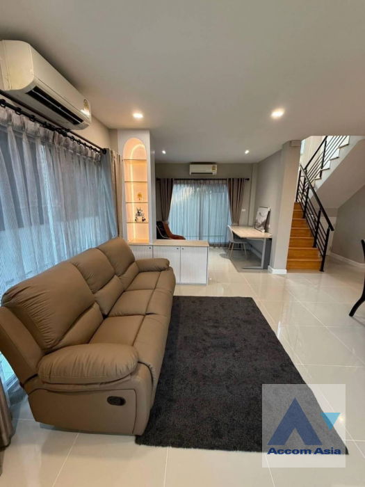 picture 🔼🔽 AccomA 📩 Newly renovated 3 BR House @Life Bangkok Boulevard Wongwaen-Onnut 2 (AA43243) - 2/20