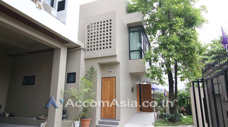 picture 🔼🔽 AccomA 📩 Home Office 3 BR House in Klong Tan (AA12172) - 1/10