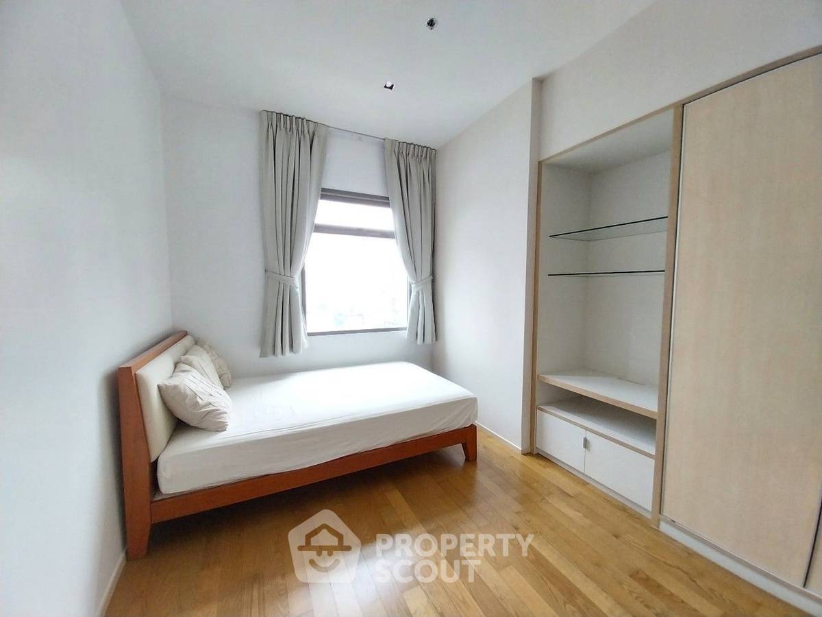 picture 2-BR Condo at The Madison near BTS Phrom Phong (ID 1952235) - 11/16