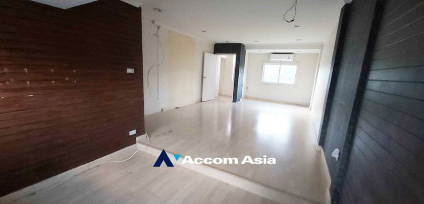 picture 🔼🔽 AccomA 📩  3 BR House @Moo Baan Klongtan Nivet (AA32799) - 3/5