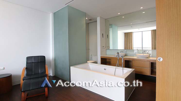 picture 🔼🔽 AccomA 📩  2 BR Condominium @Domus 16 (AA18124) - 11/13