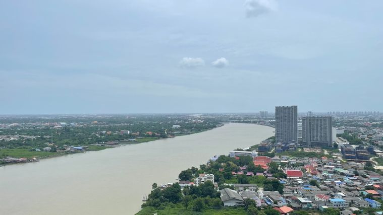 ให้ช่าคอนโด วิวเจ้าพระยา  โพลิแทน อควา มีเครื่องซักผ้าให้ 