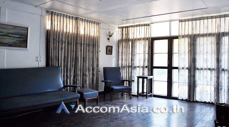 รูป 🔼🔽 AccomA 📩 Home Office 3 BR House in Khlong Ton Nuea (AA15746) - รูปที่ 5/9